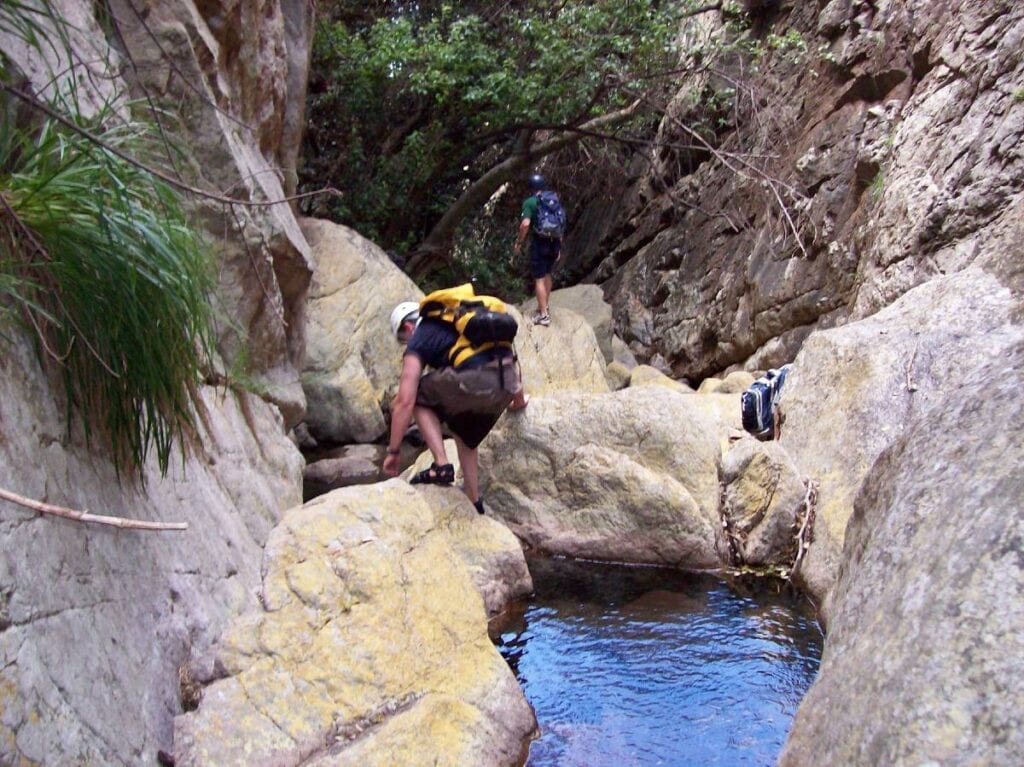 Go Vertical Mountaineering